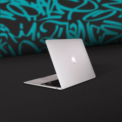Б/у Apple MacBook Air 13 2020 256GB (MGN93) M1 (Ідеальний стан)